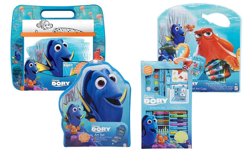 Image 1: Finding Dory Art Sets