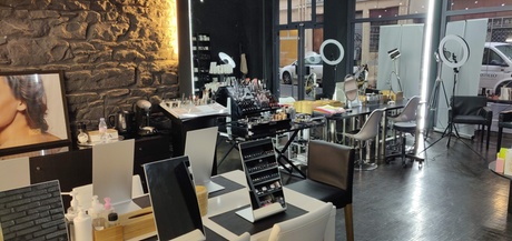 Cours d’auto-maquillage de 3h Luxe Express et mini-brunch,option colorimétrie chez Lor's Make Up L'atelier L dès 39,90 €