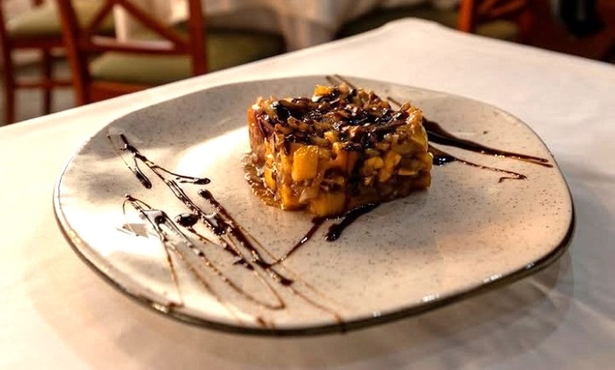 Image 25: Paella para 2 o 4 personas con entrante, postre y bebida