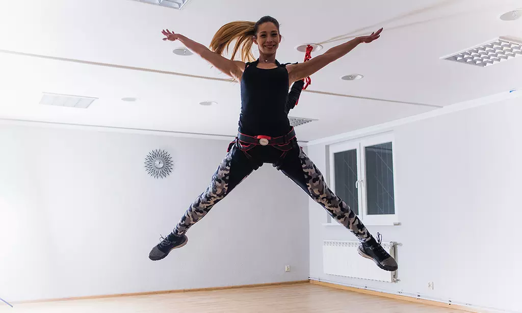 Zajęcia Bungee Fitness lub Buty Jumper – 1 lub 2 wejścia