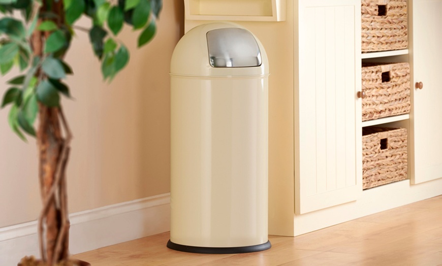 Image 2: 35L or 50L Push-Lid-Style Dustbin