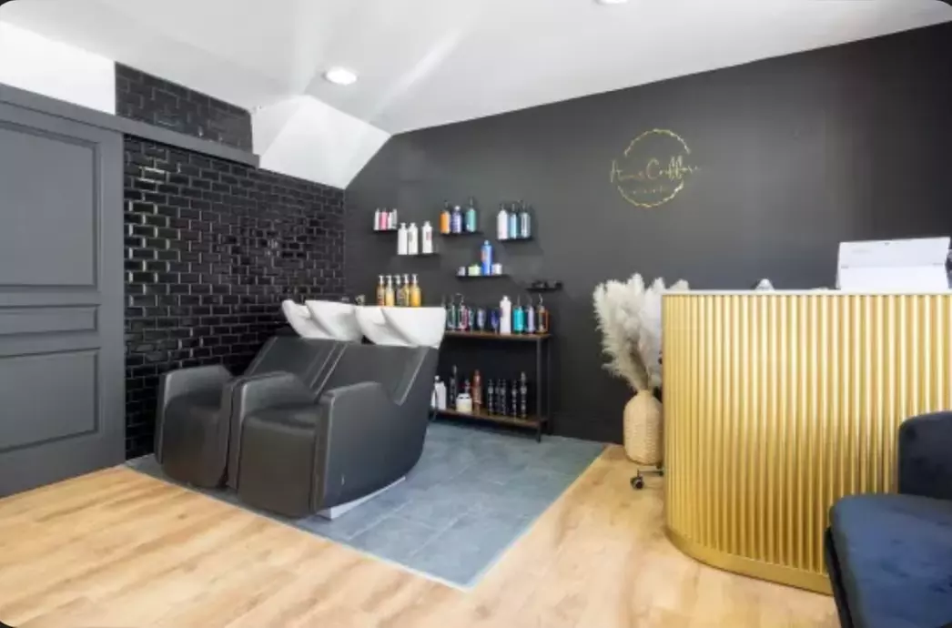 Jusqu'à 46% de remise sur Lissage brésilien chez Anais Coiffure