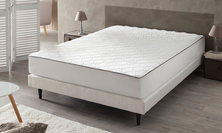 Image 2: Surmatelas à mémoire de forme houssé