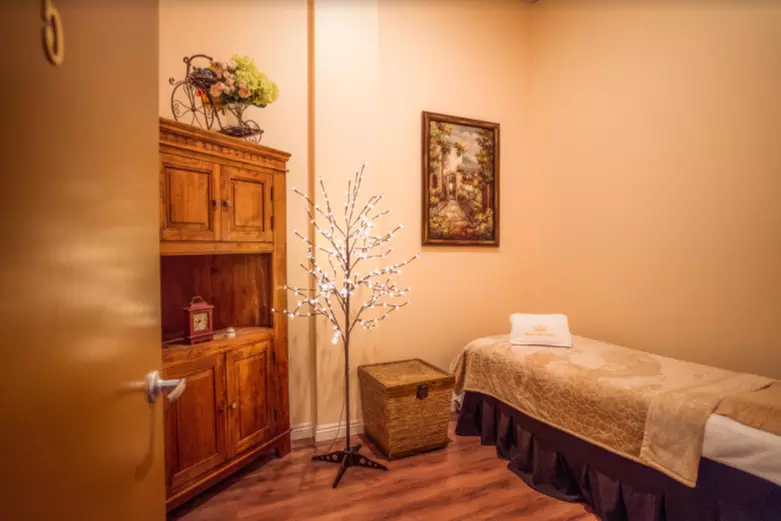 Transform Your Skin with 1, 2, or 3 IPL Photofacials at Deluxe Med Spa