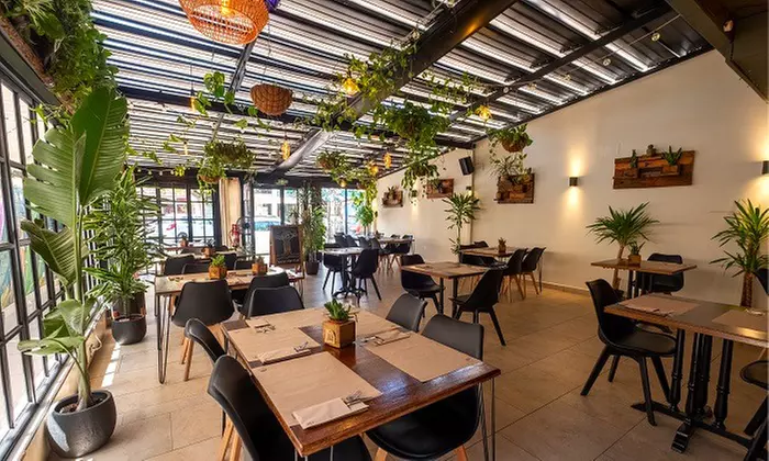 Menú vegetariano para 2 o 4 personas en Baobab Soul Kitchen And Bar