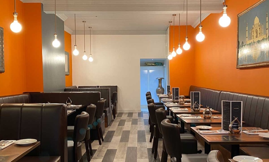 Image 2: Starter, Main and Side at Indian Restaurant for 1, 2 and 4 People