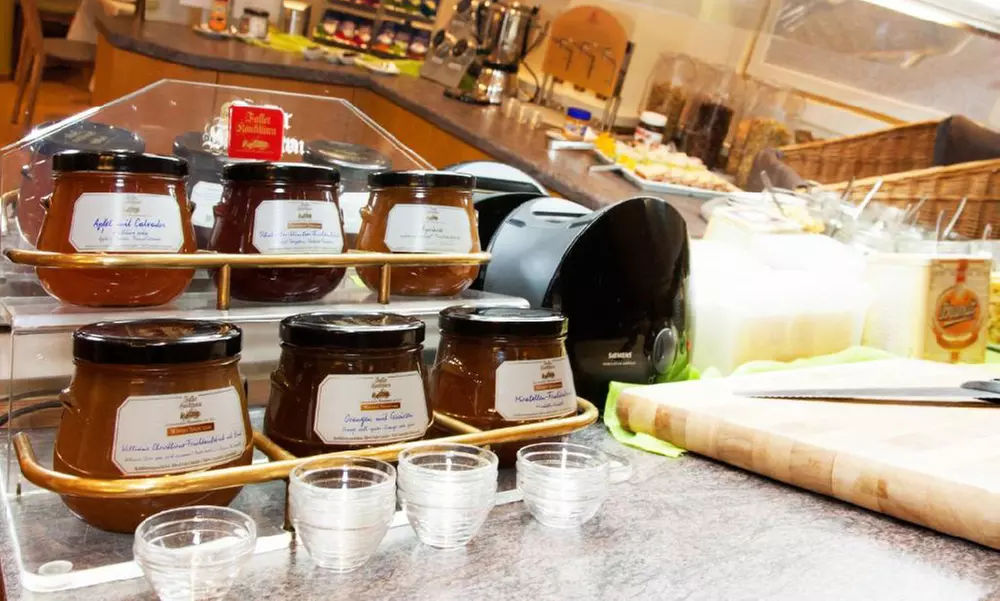 All-you-can-eat-Frühstücksbuffet inkl. Getränke für 1 - 6 Pers.