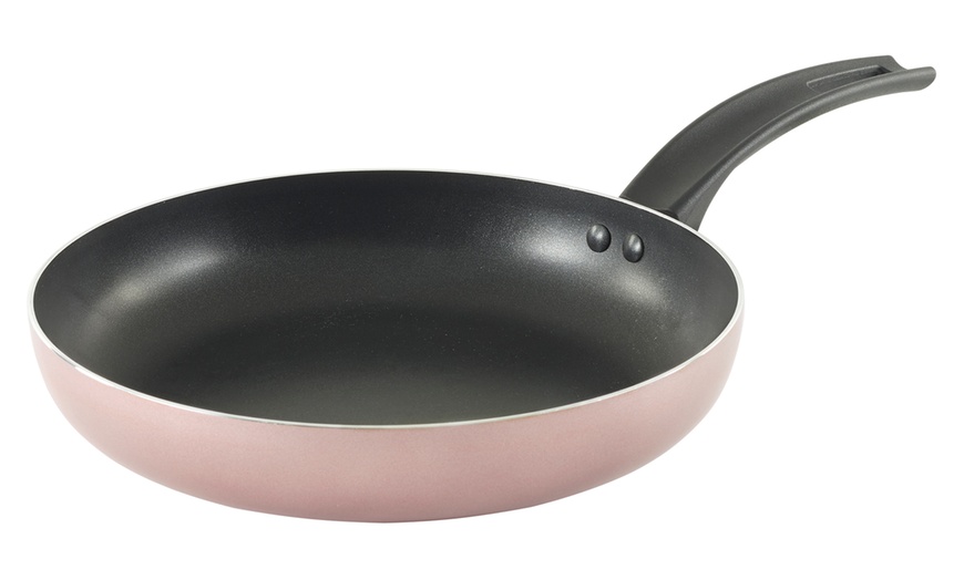 Image 3: Two Pyrex Frying Pans