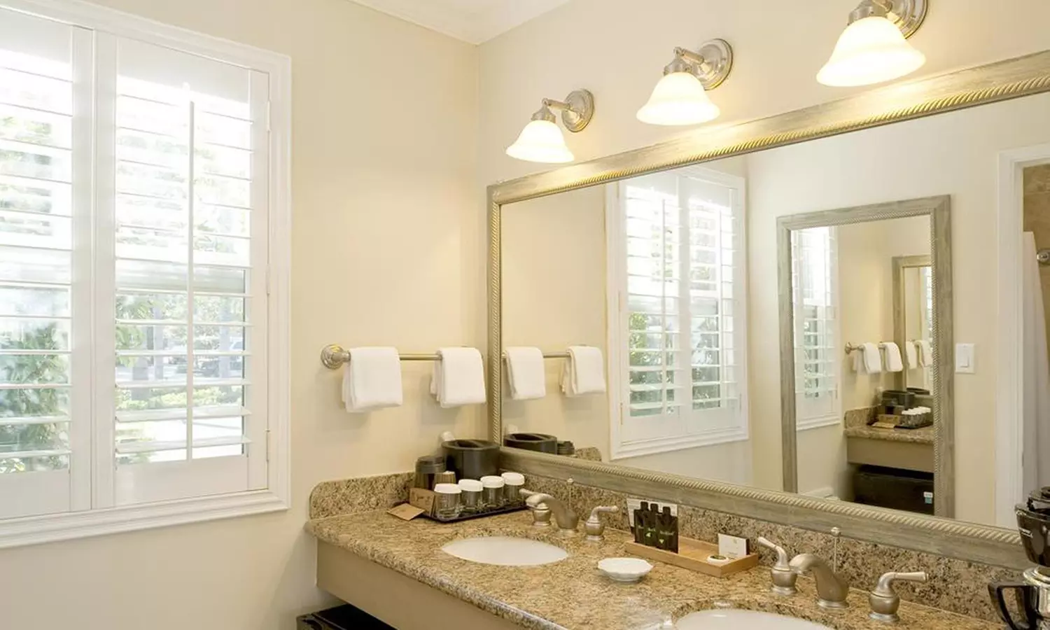 Waterfront Resort on Mission Bay with Two Heated Pools