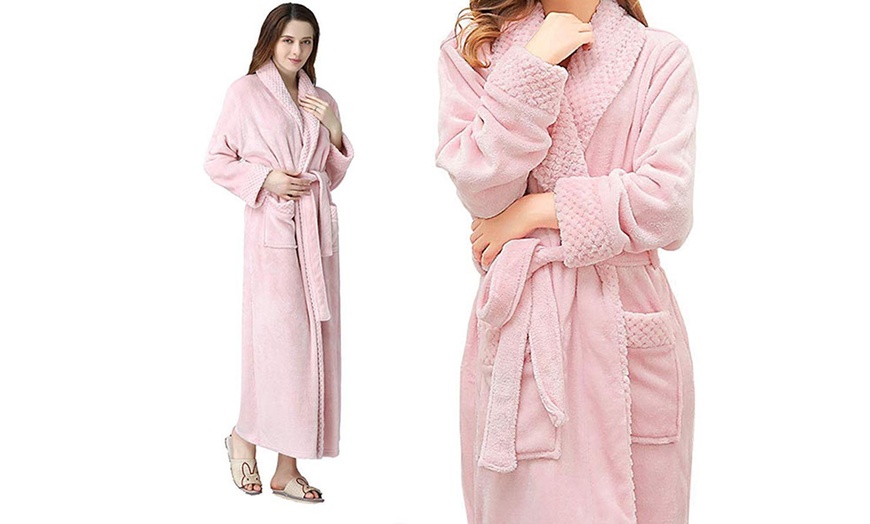 Image 5: Bath Robe