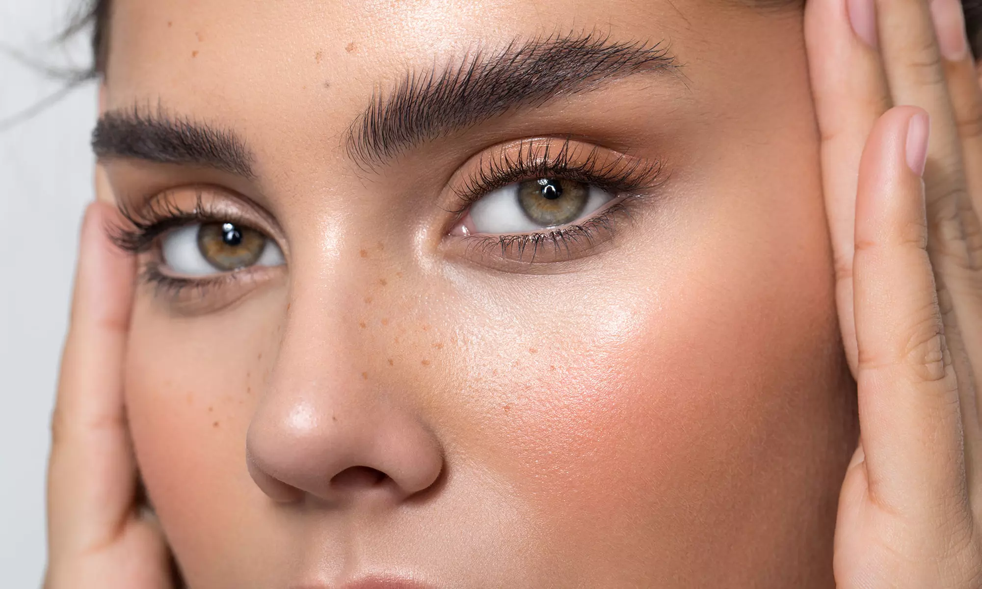 Séance de brow lift (rehaussement des sourcils) pour 1 personne, à l’institut A l'eau Bike (51% de réduction) - Primary Image