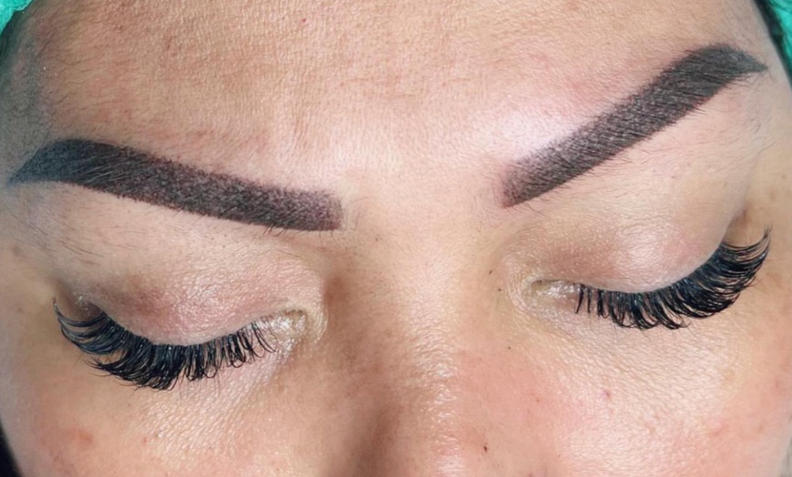 Image 4: Semi-Permanent Make Up at Artistic Beauty SA