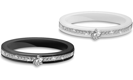 Anello solitario in ceramica con cristalli Swarovski® disponibile in 2 colori e 4 misure