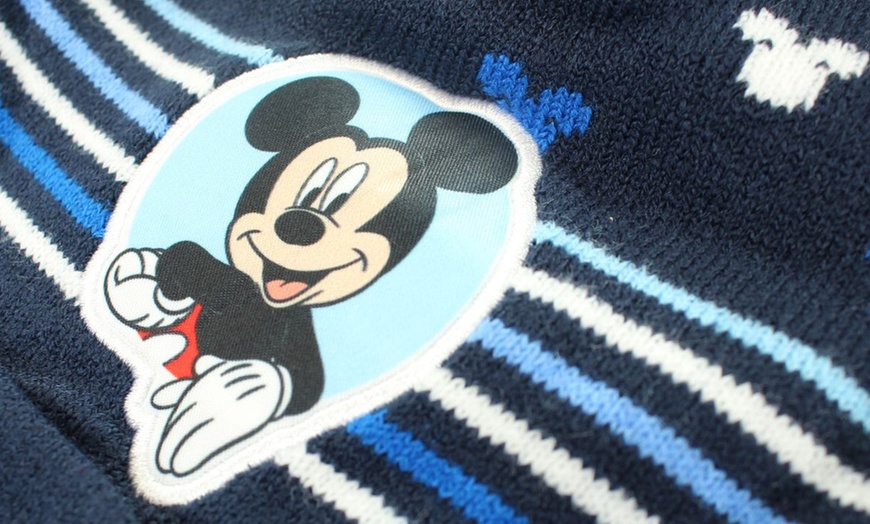 Image 23: Bonnet avec pompon Paw Patrol, Mickey ou Minnie