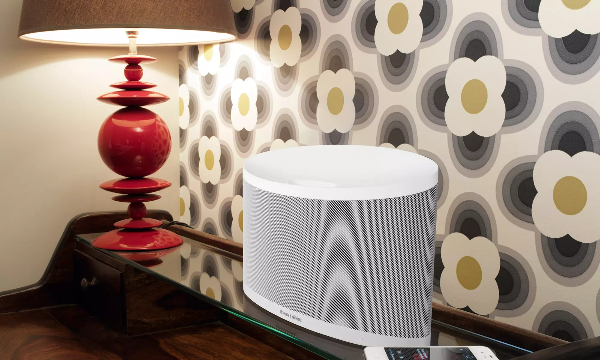 Bowers & Wilkins Z2 oder A5 drahtloses Musik-System-Set für iPhones in Weiß oder Schwarz - Primary Image