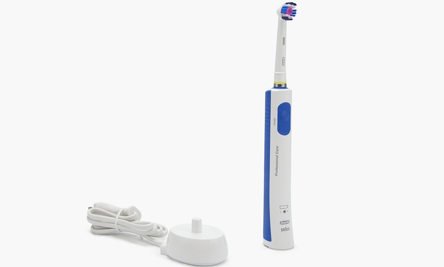 Image 4: Cepillo dental eléctrico Oral-B