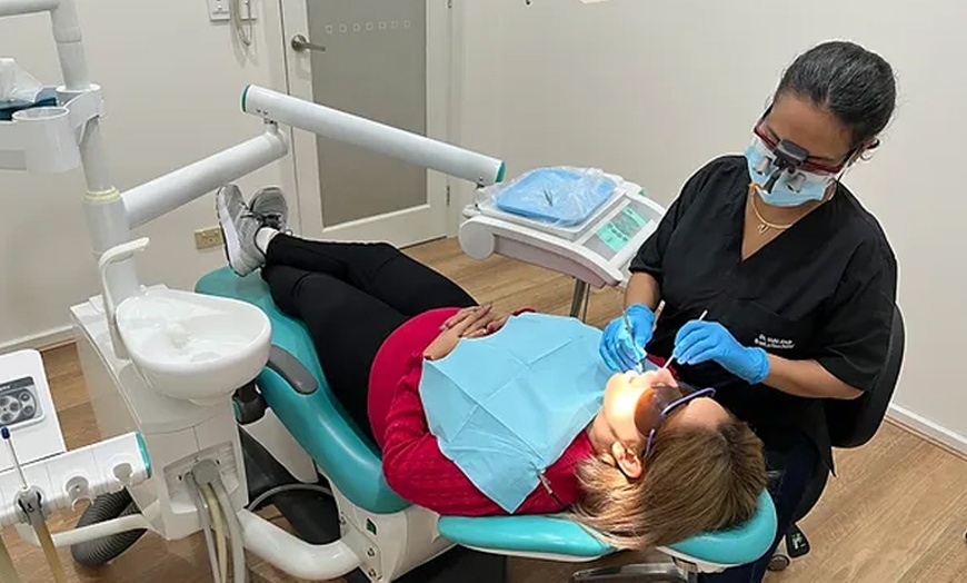 Image 2: Dental Treatment For One or Two at Brush n Floss Dental