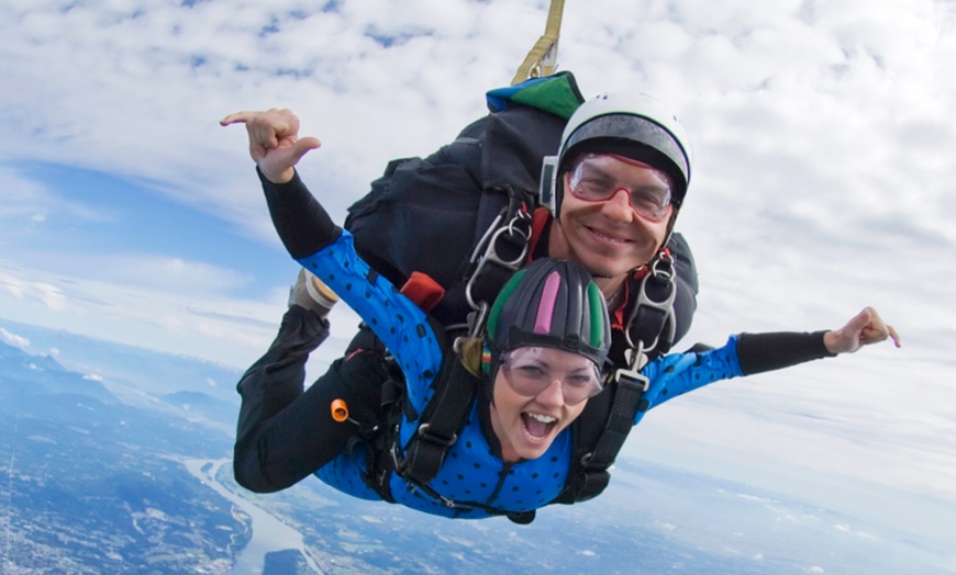 Image 1: Wertgutschein anrechenbar auf einen Tandemsprung aus bis zu 4000 m