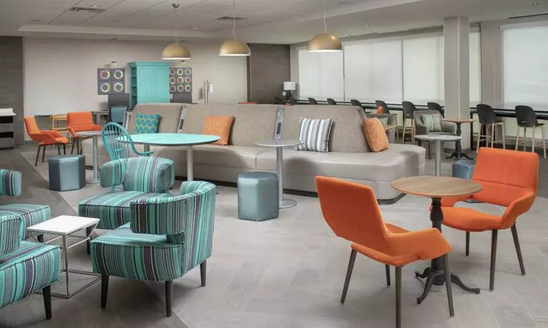 Modern Extended-Stay Hotel: Comfort and Convenience for Every Traveler