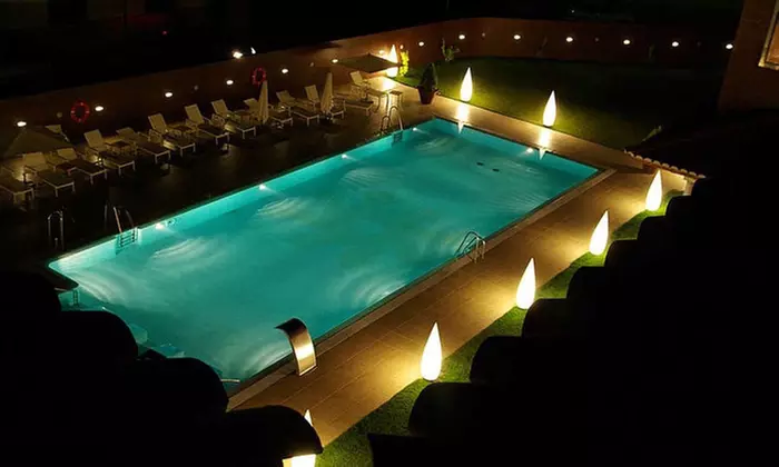 Granada: 1 o 2 noches con spa y desayuno en hotel 5 *