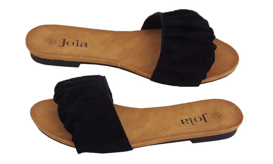 Image 3: Women's Flat Slippers