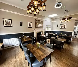 Feast at L'Osteria Italiana with a Lavish £30 or £60 Worth of Food and Drink (Up To 40% Off)