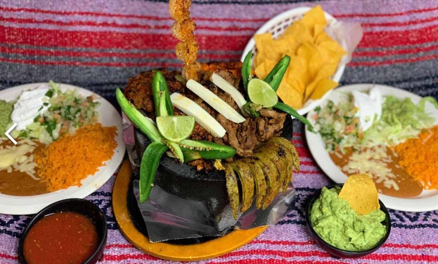 Image 1: Relaxed Dining with $25, $50 or $100 Towards Food & Drinks