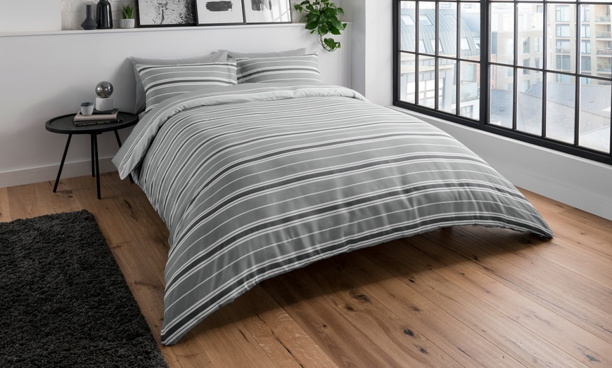 Image 13: Set de funda nórdica y almohada