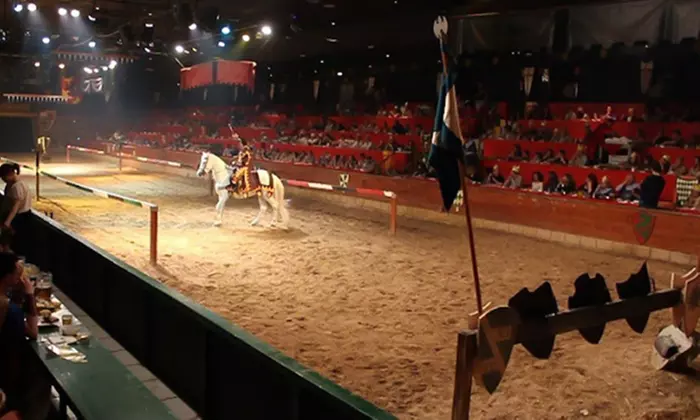 Espectáculo medieval Robin Hood para toda la familia con cena incluida