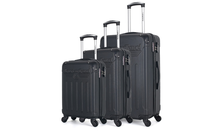 Image 3: Set of Three Suitcases