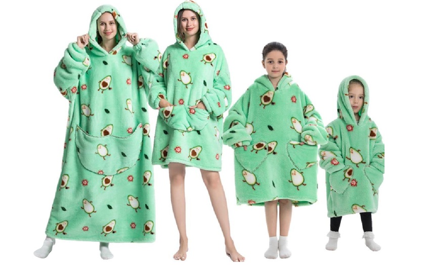 Image 2: Matching Family Snuggle Hooded Blanket