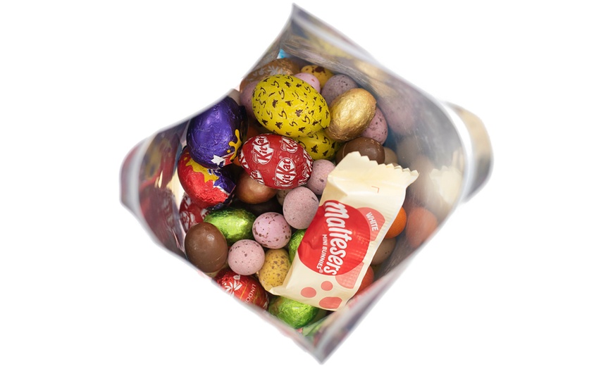 Image 4: One- or Two-Pack of Cadbury Easter Chocolate Pick and Mix 750g 