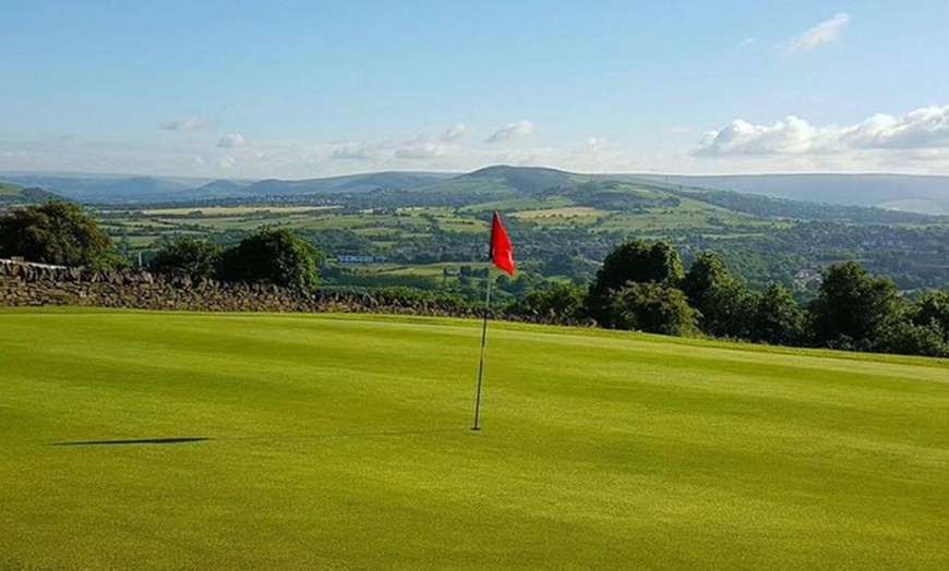 Image 4: Ultimate Golfing Experience at Werneth Low Golf Club