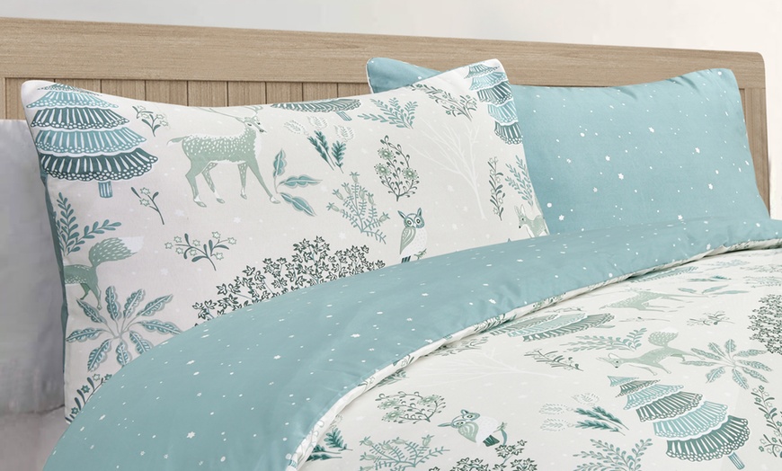 Image 3: Reversible Winter Woodland Duvet Cover Set