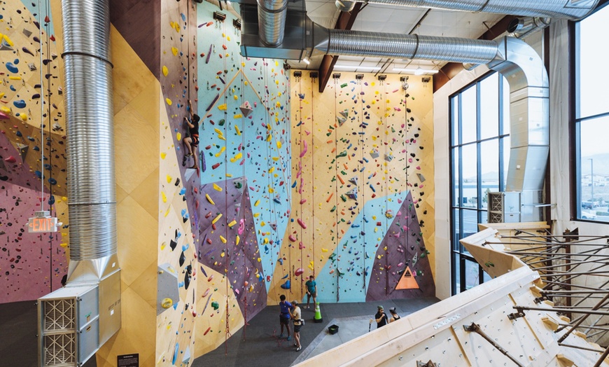 Image 2: Up to 29% Off Indoor Rock Climbing at Sessions Climbing