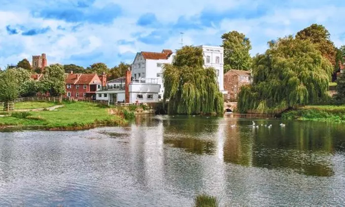 Suffolk: Standard Double Room with Breakfast