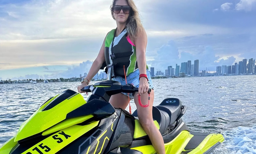 Image 2: Exciting Jetski and Boat Ride Experience for 1 or 2