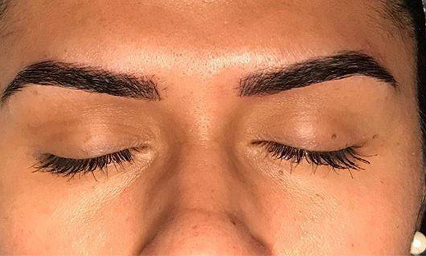 Image 3: 3D Feather Touch Eyebrow Tattoo