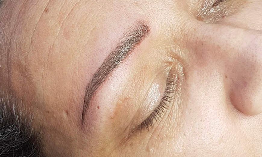 Image 4: Microblading/Ombre Microshading der Augenbrauen inkl. Nachbehandlung
