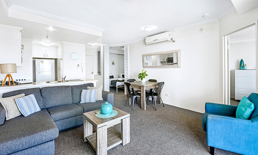 Image 10: Gold Coast: One to Three Bedroom Apartments with Wine & Chocolates