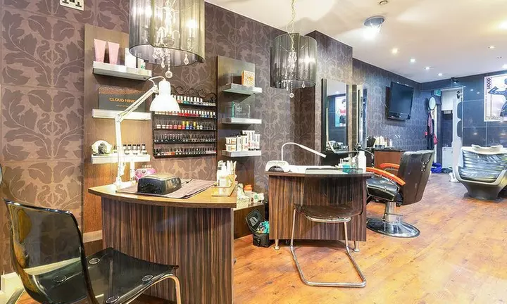 Luxury Short Haircut & Styling at The Dalton Street Salon
