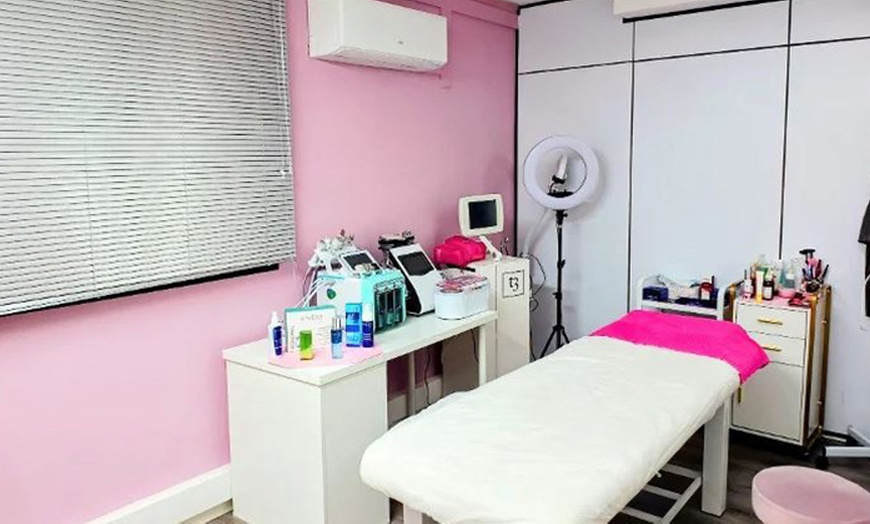 Image 6: Limpieza facial profunda con radiofrecuencia, microdermoabrasión y led 