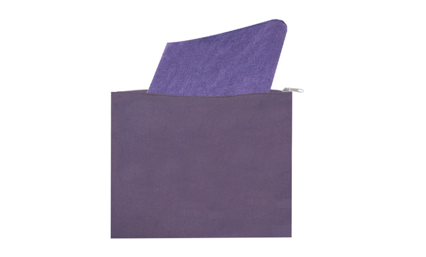 Image 2: Microfibre Travel Towels