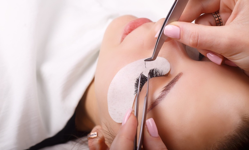 Image 2: Eyelash Tint at Beauty Brow and Lash Bar