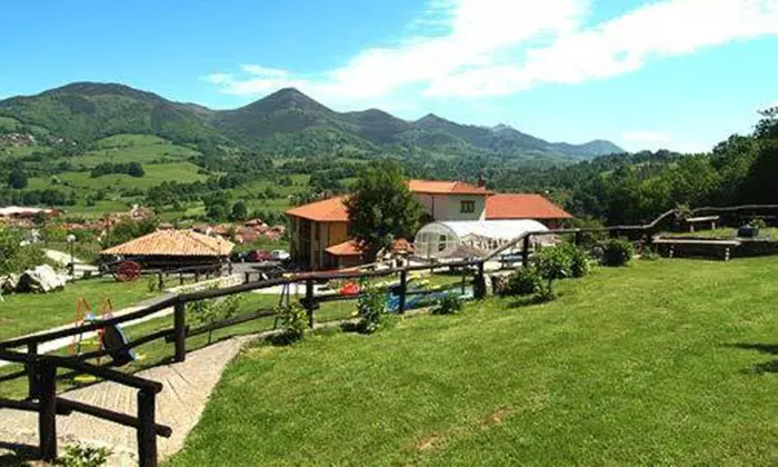 Cangas de Onís y Picos de Europa: 2 noches con desayuno, circuito spa y cena para 2 en Hotel & Spa Villa de Mestas - Second Medium