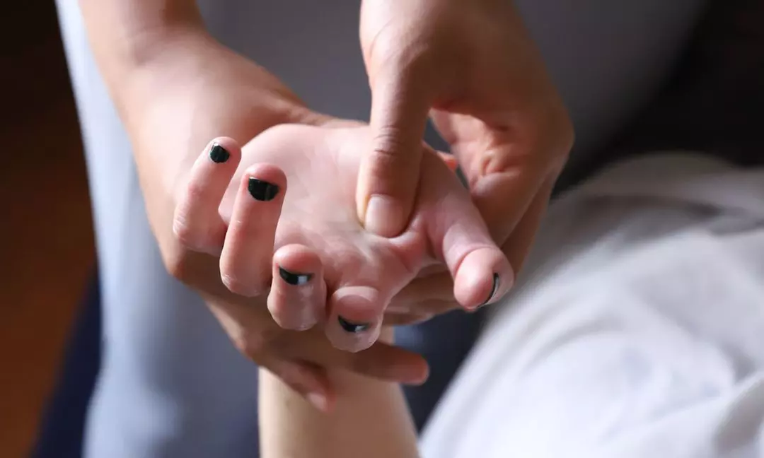 A 60-Min Swedish or Deep Tissue Massage w/ Infrared Sauna & More