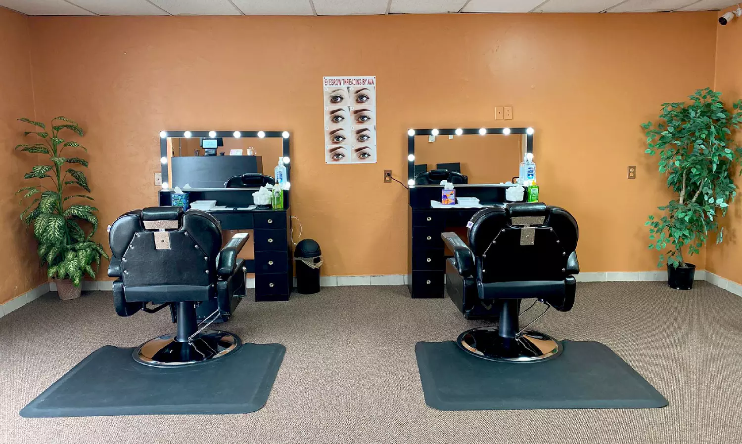 Achieve Perfect Arches with One or Three Eyebrow Threading Sessions 