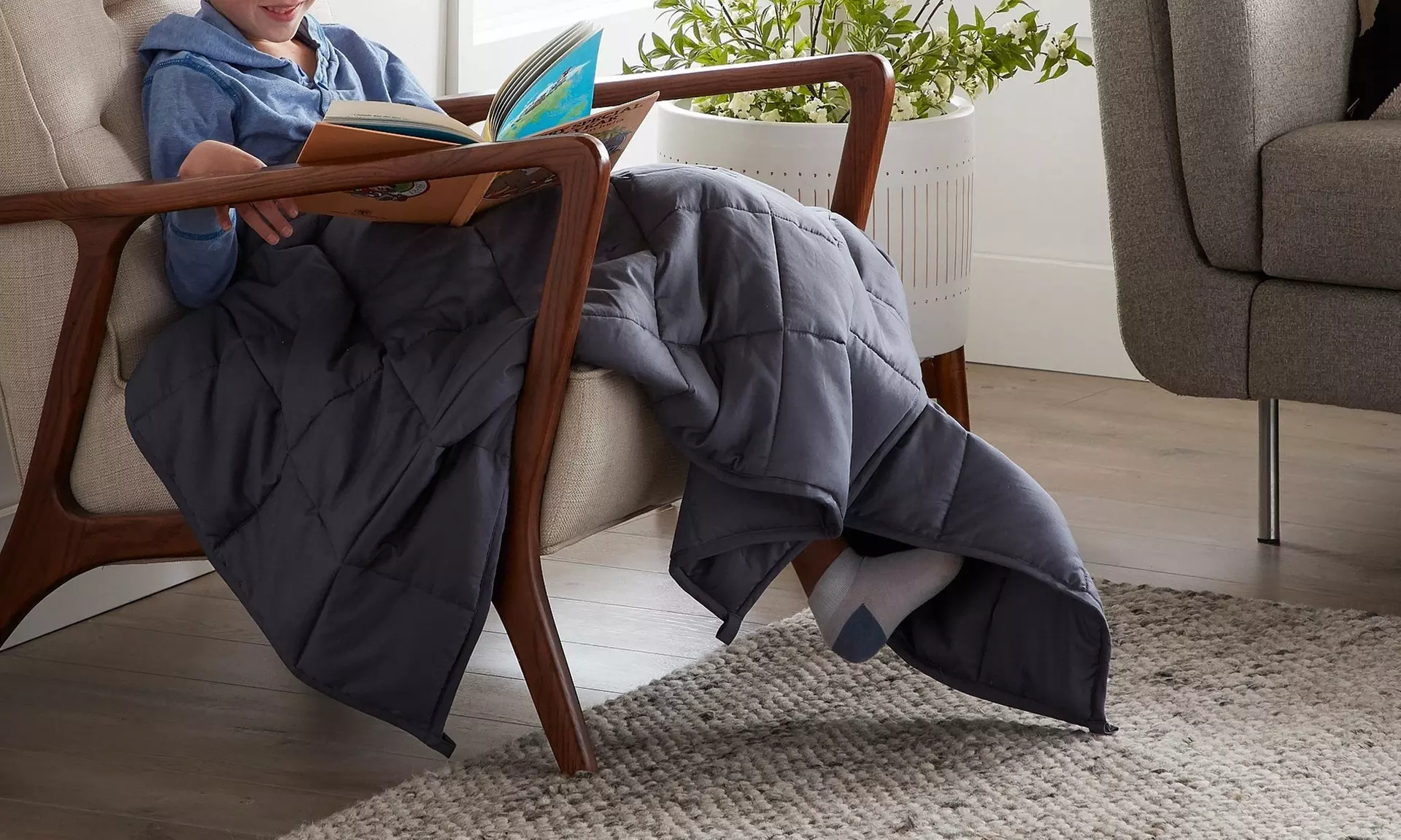 Anti-Stress-Therapiedecke - 5,4-kg-Gewichtsdecke für Erwachsene und Kinder; beschwerte Decke aus 100% Baumwolle - Primary Image