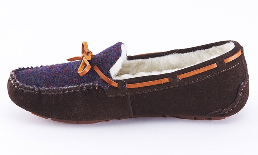 Image 30: Women's Suede Slippers