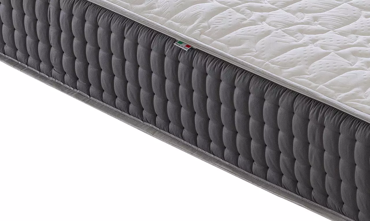 Matelas en mousse à mémoire de forme avec housse amovible en option